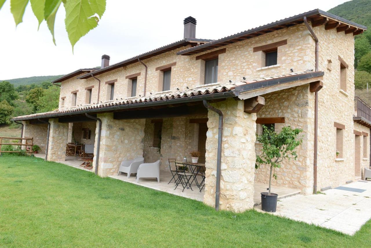 Casale Dei Briganti Villa Norcia Luaran gambar