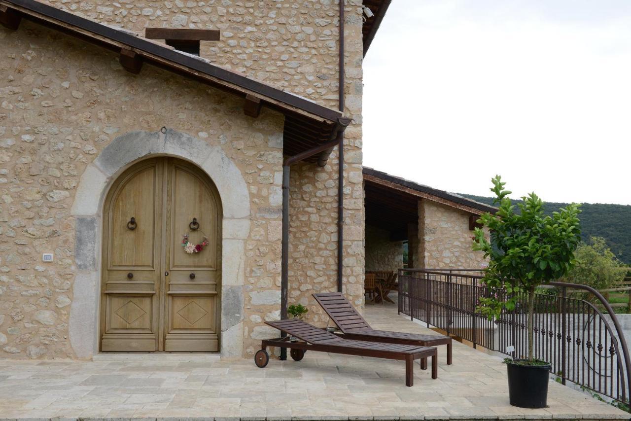 Casale Dei Briganti Villa Norcia Luaran gambar
